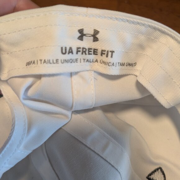 NWT White Under Armour Free Fit Strap Back Sports Style Cap  OS - Picture 3 of 4
